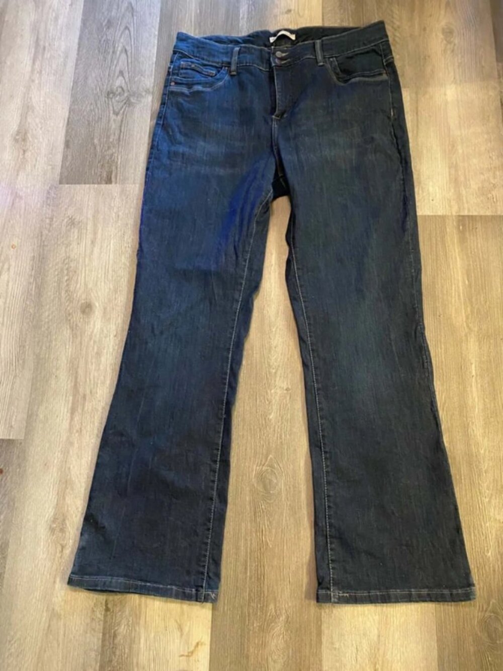 Women's Lee Jeans Contour Fit Size 18 M
